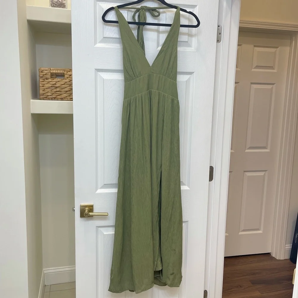 Abercrombie & Fitch Plunge Halter Green Maxi Dress Size XS